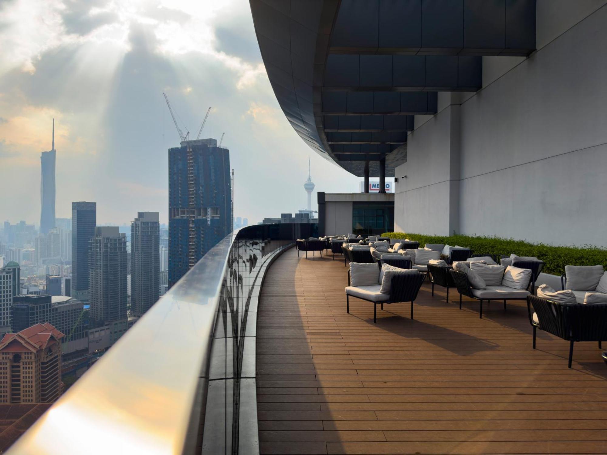 Moonway Suites At Eaton Klcc Куала-Лумпур Екстер'єр фото