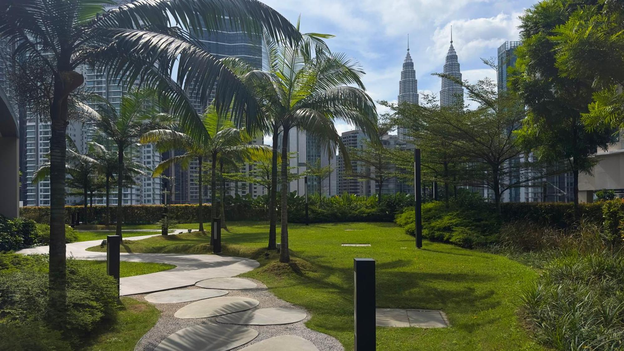 Moonway Suites At Eaton Klcc Куала-Лумпур Екстер'єр фото